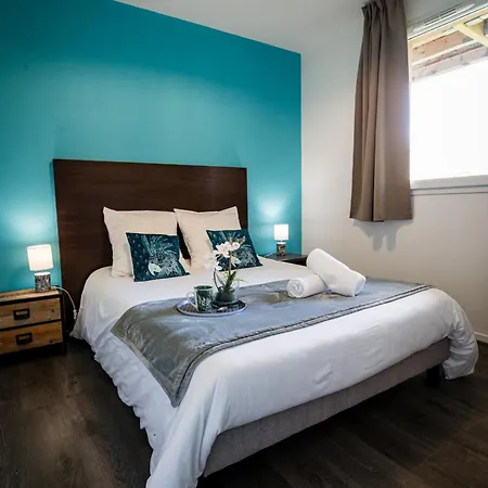 Le Bleu Turquoise Équemauville
